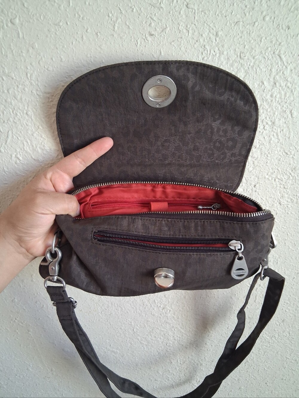 Baggallini Gray Leopard Small Crossbody Bag